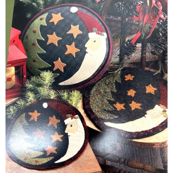 Simply Needl Love Santa Moon Rug Hooking Pattern Or Quilted Round - Picture 1 of 3